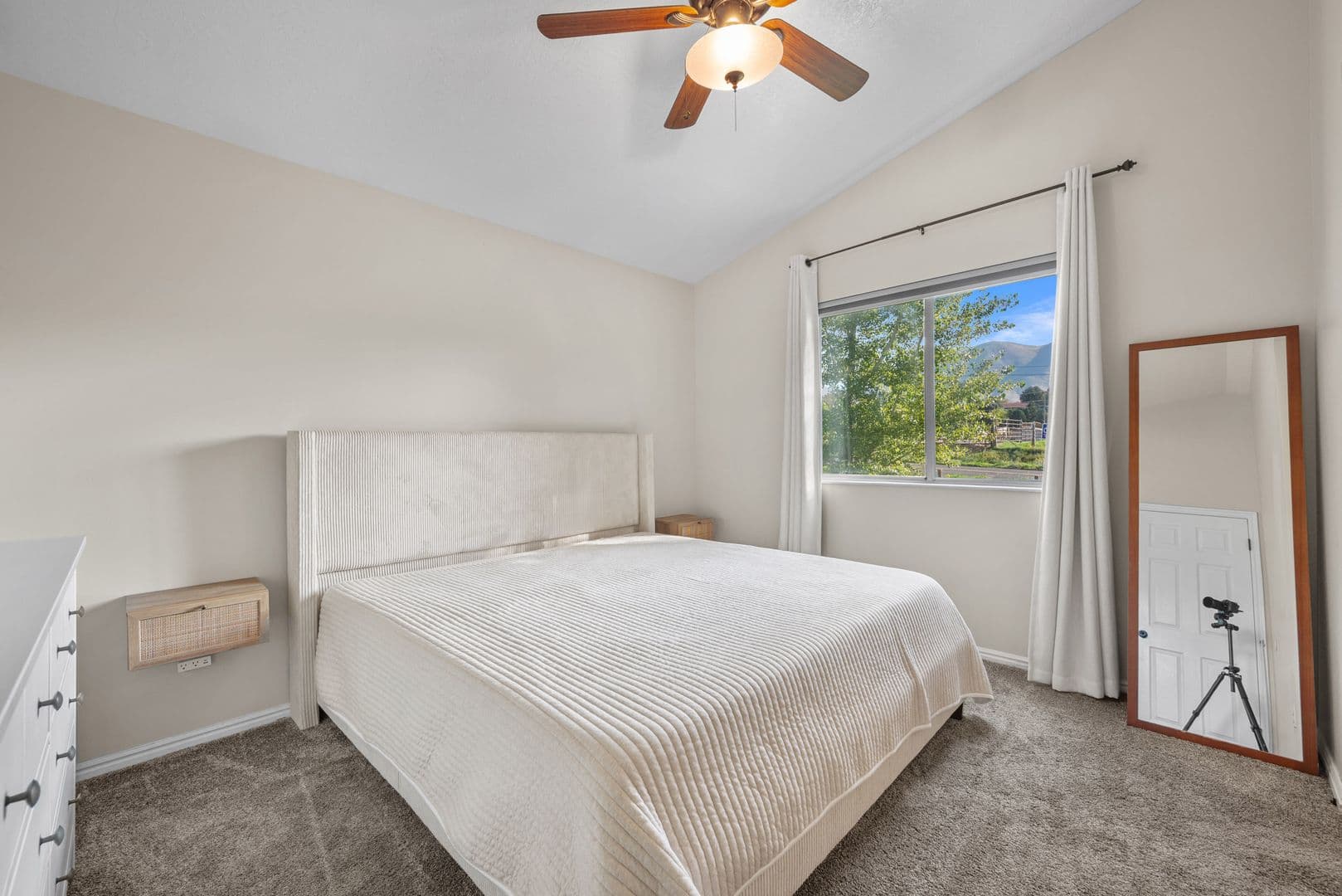 5 Bed / 3 Bath Home for Rent in American Fork — photo 15