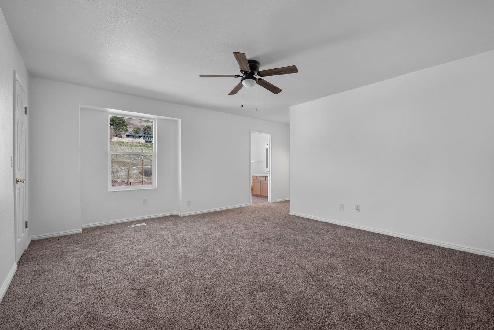 4 Bed / 3.5 Bath Duplex in Cottonwood Heights — photo 16