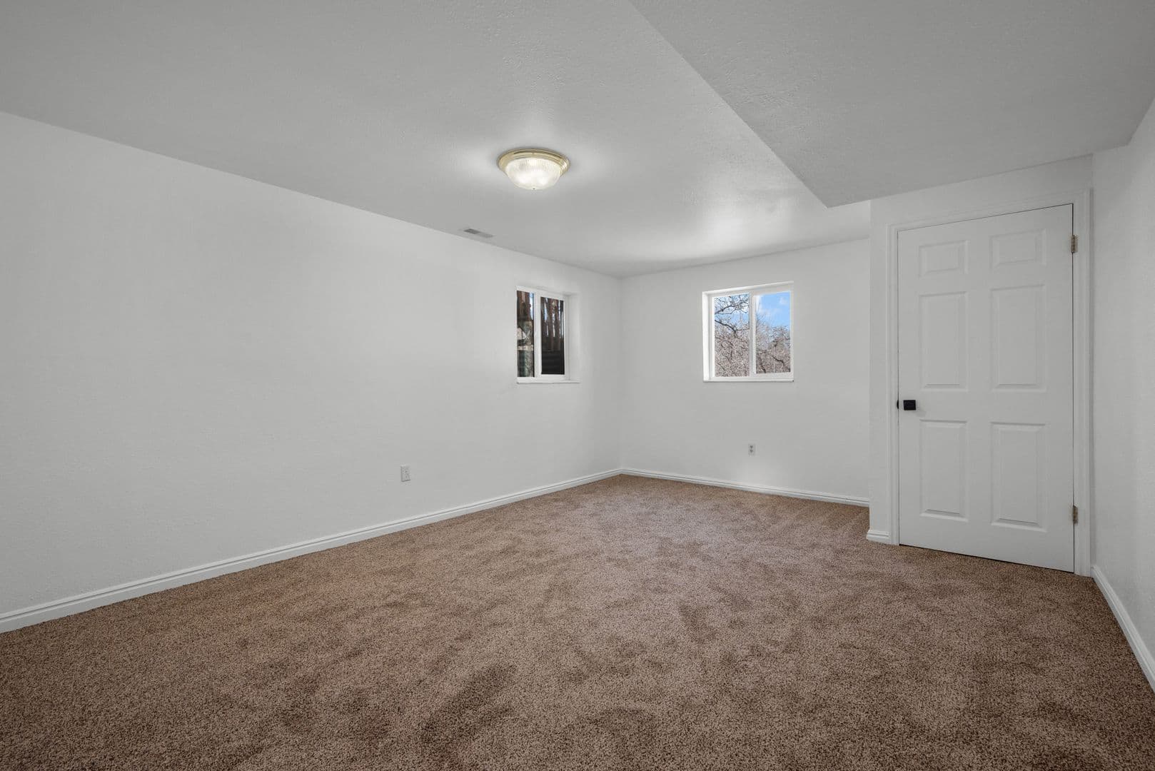 4 Bed / 3.5 Bath Duplex in Cottonwood Heights — photo 25