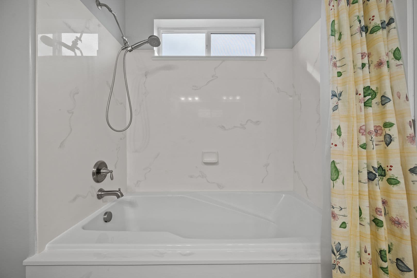2 Bed / 2 Bath Brand-New Remodeled ADU for Rent in Eagle Mountain — photo 16