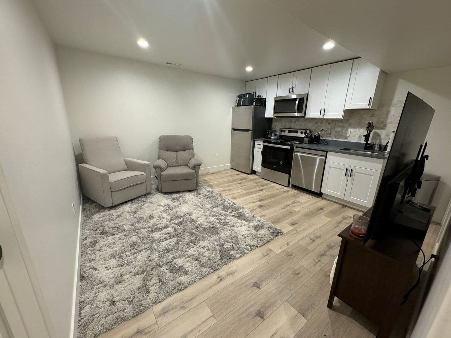 1 Bed / 1 Bath Basement Apartment in Lehi — photo 4