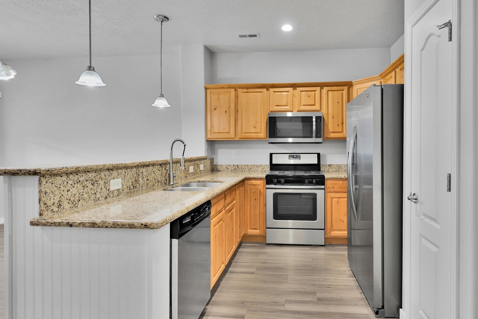 Beautiful Pleasant Grove Townhome for Rent — photo 6