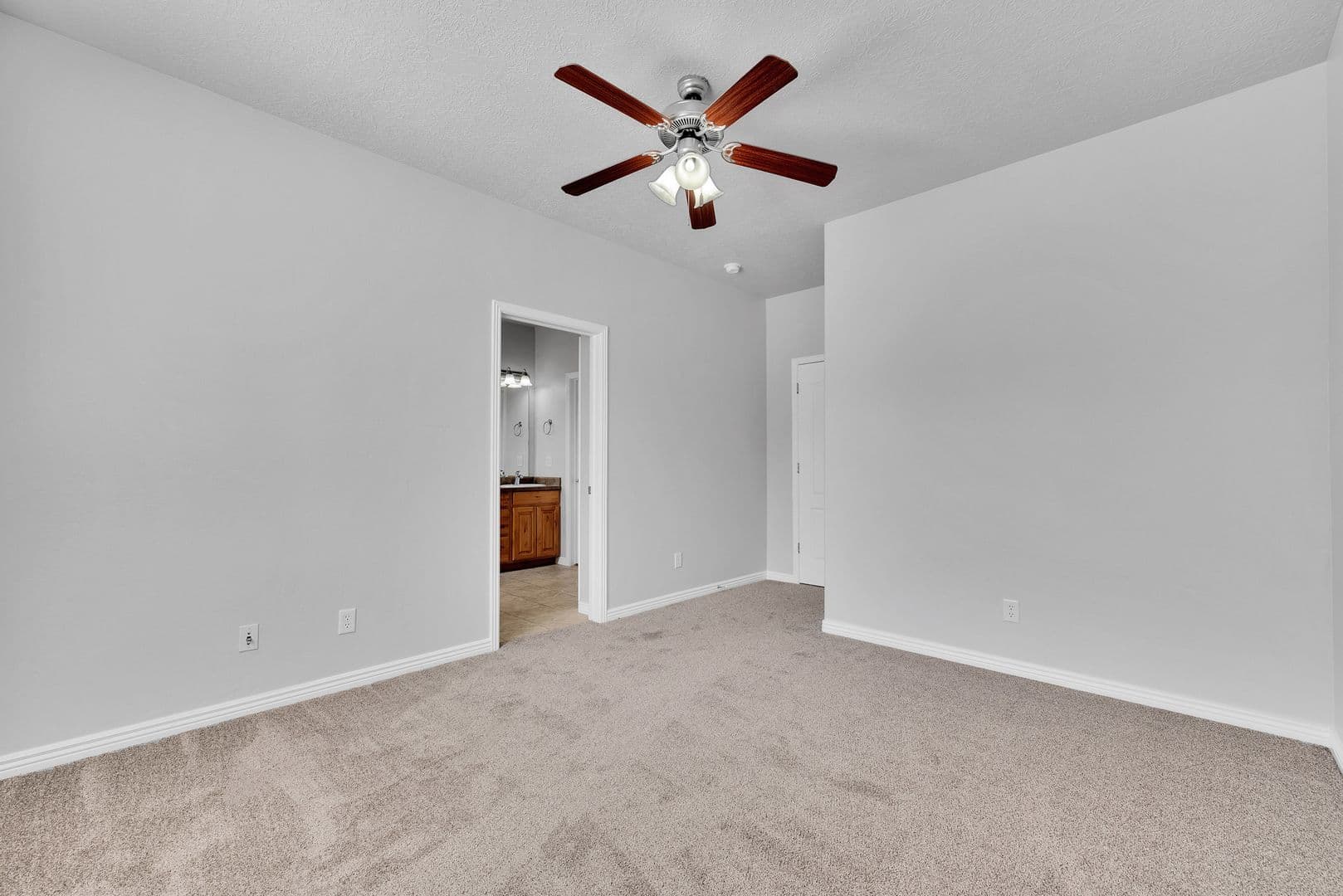 Beautiful Pleasant Grove Townhome for Rent — photo 11