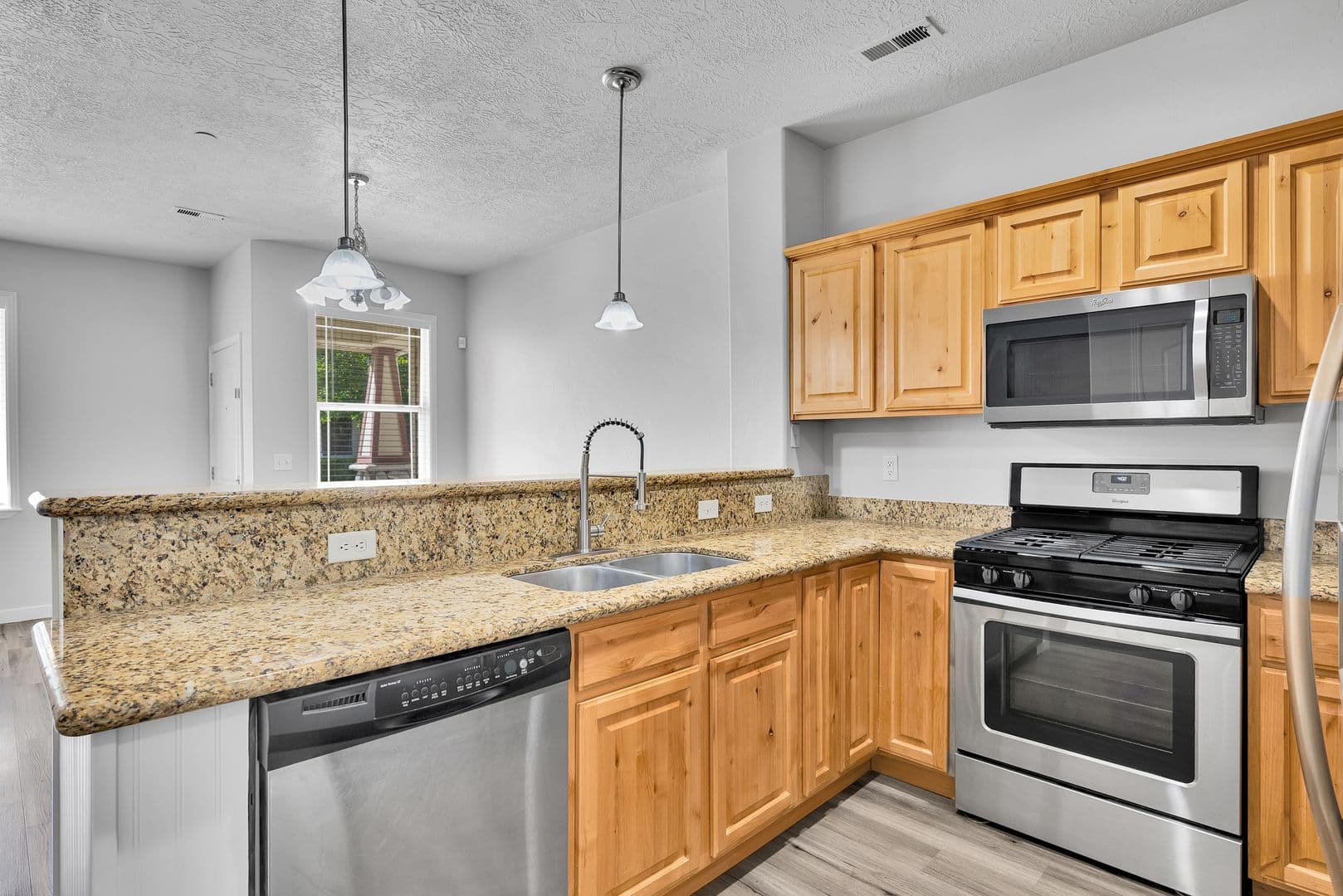 Beautiful Pleasant Grove Townhome for Rent — photo 7