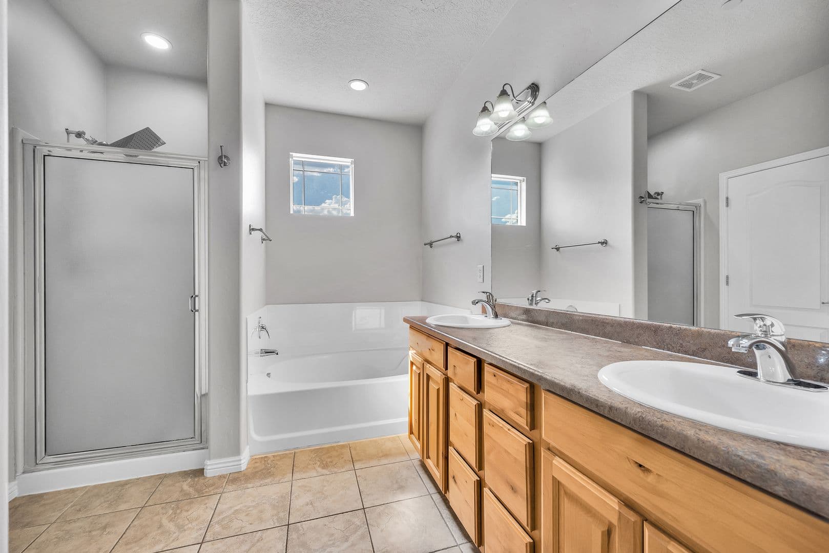 Beautiful Pleasant Grove Townhome for Rent — photo 13