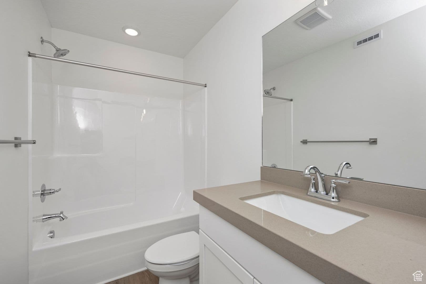 3 Bed / 2.5 Bath Townhome in Pleasant Grove — photo 9