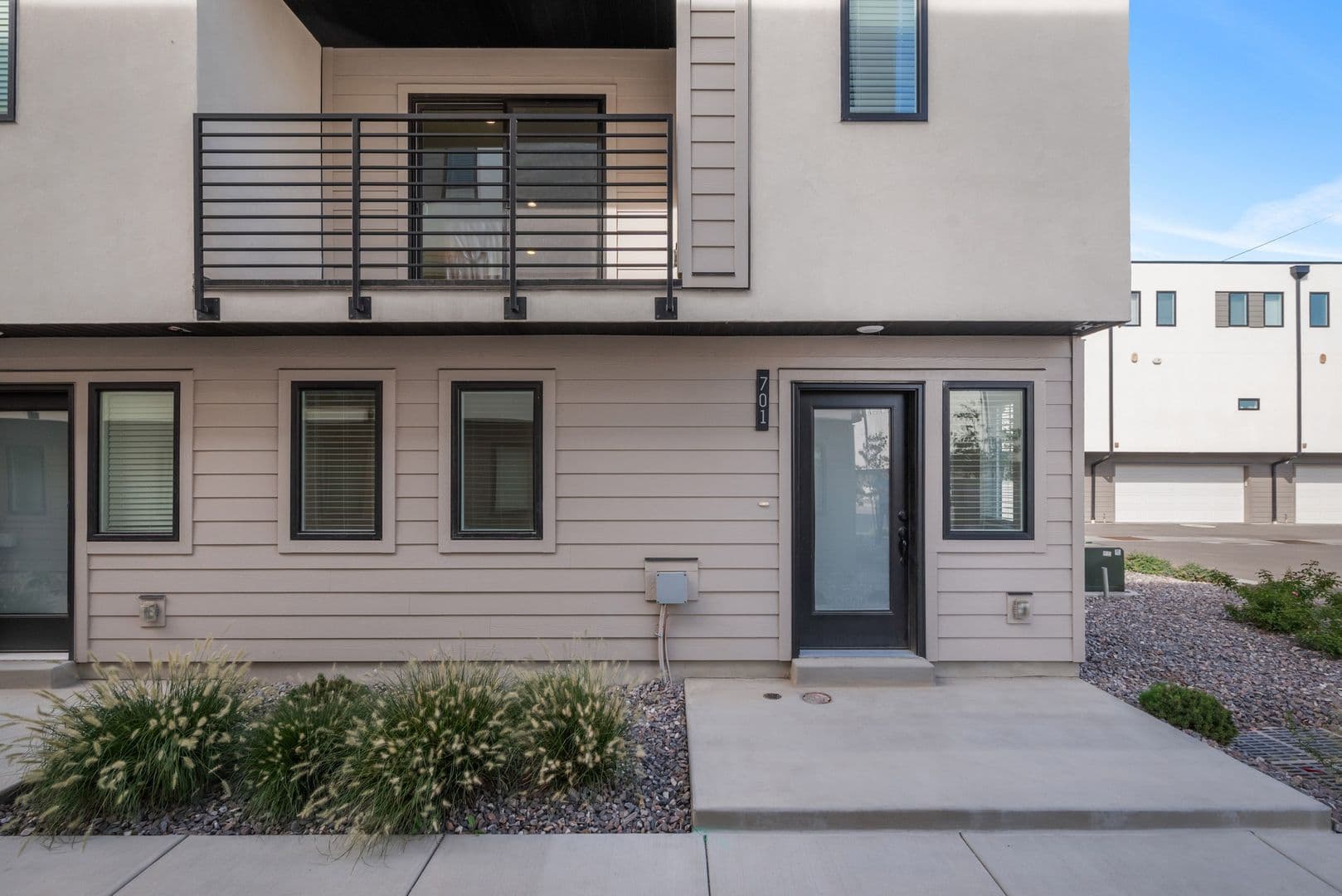 4 Bed / 3 Bath Brand-New Townhome for Rent in Salt Lake City — photo 1
