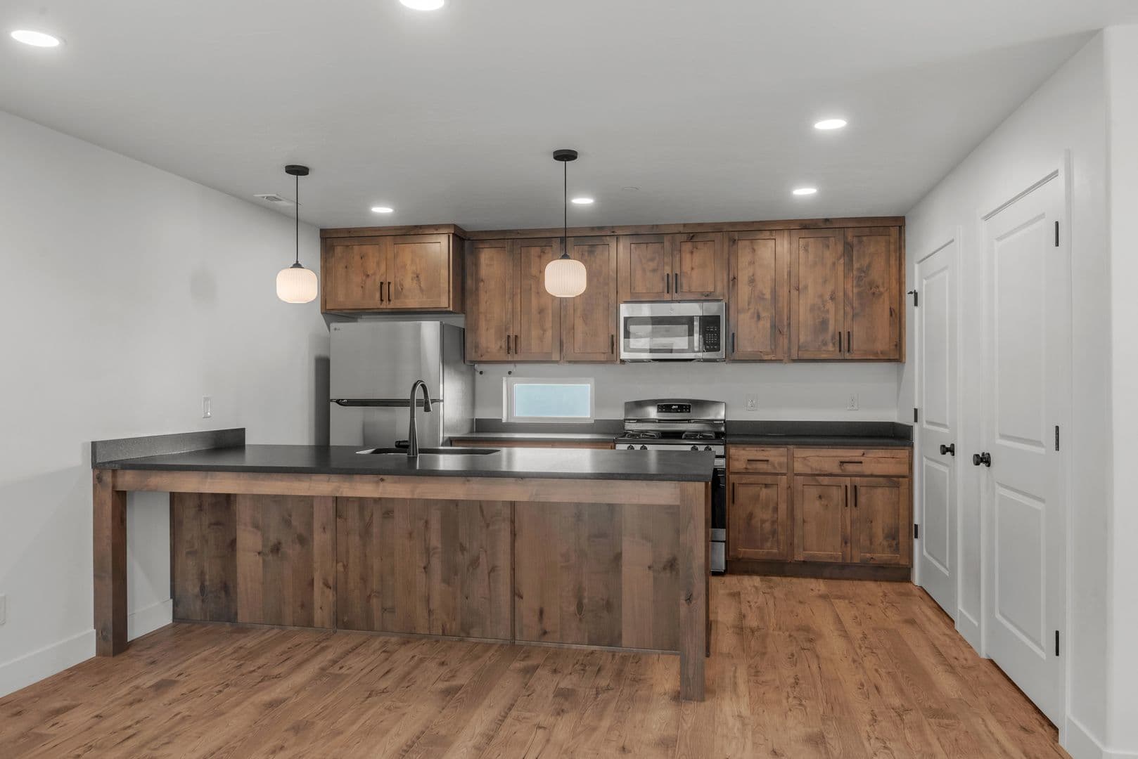 4 Bed / 3 Bath Brand-New Townhome for Rent in Salt Lake City — photo 9