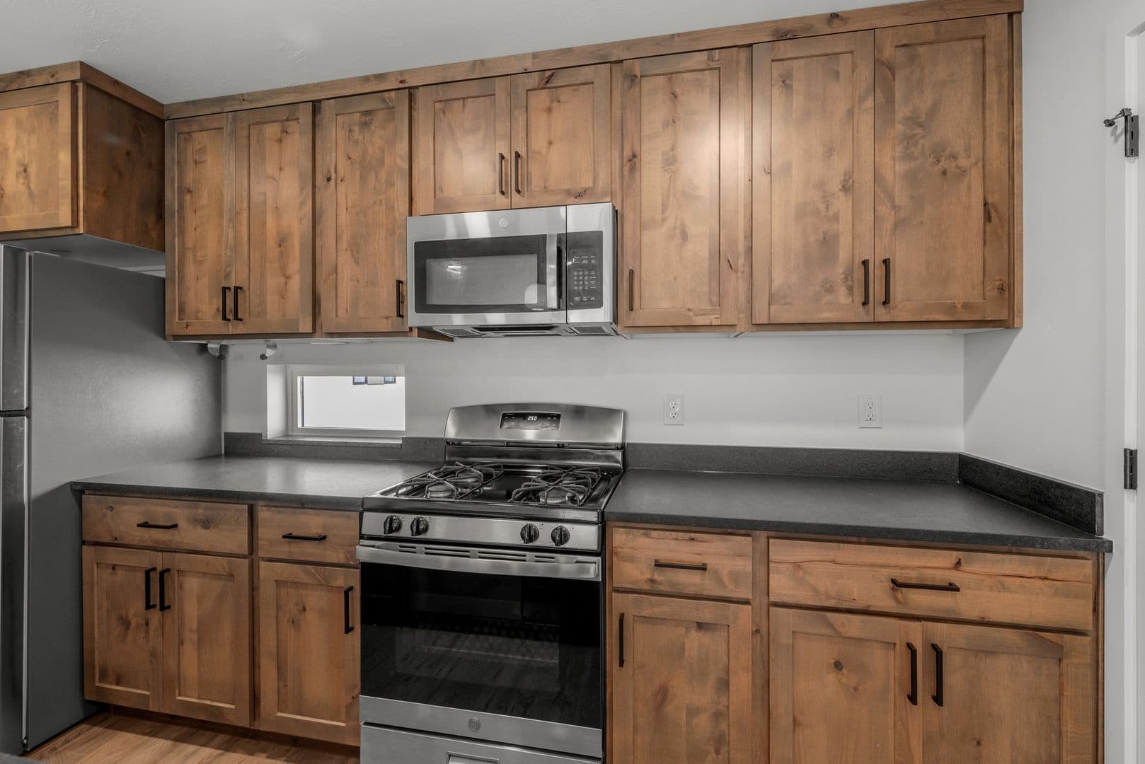 4 Bed / 3 Bath Brand-New Townhome for Rent in Salt Lake City — photo 11