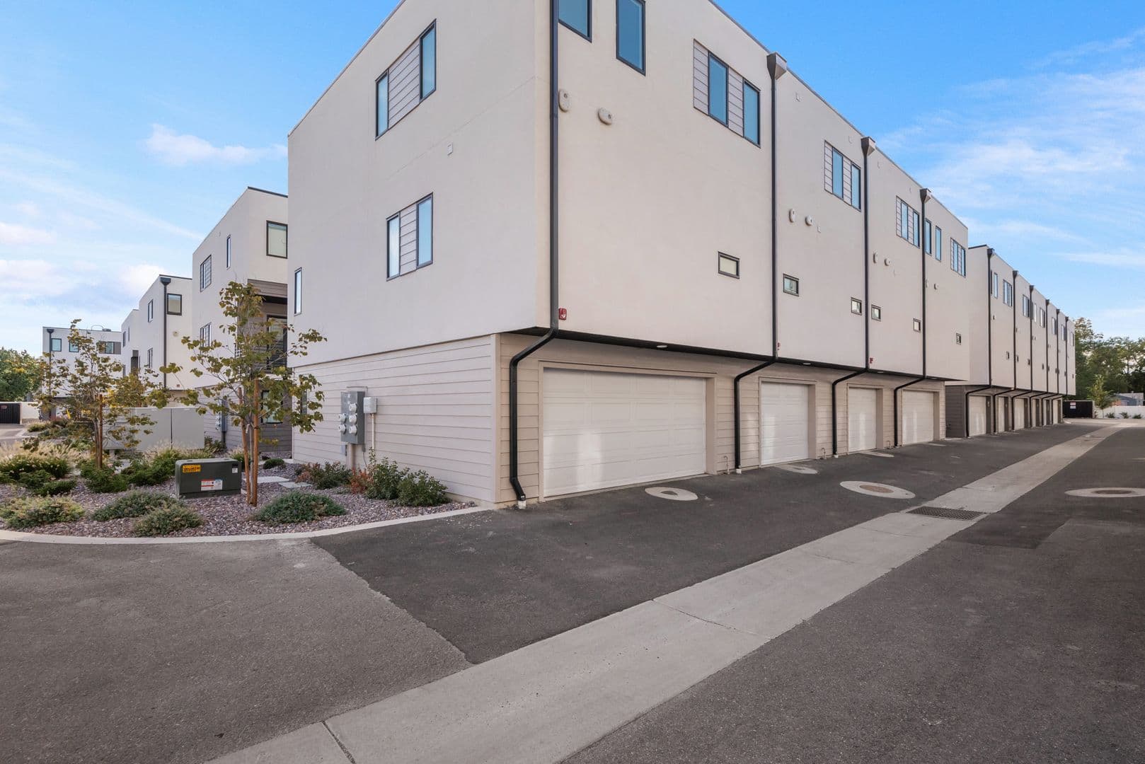 4 Bed / 3 Bath Brand-New Townhome for Rent in Salt Lake City — photo 24
