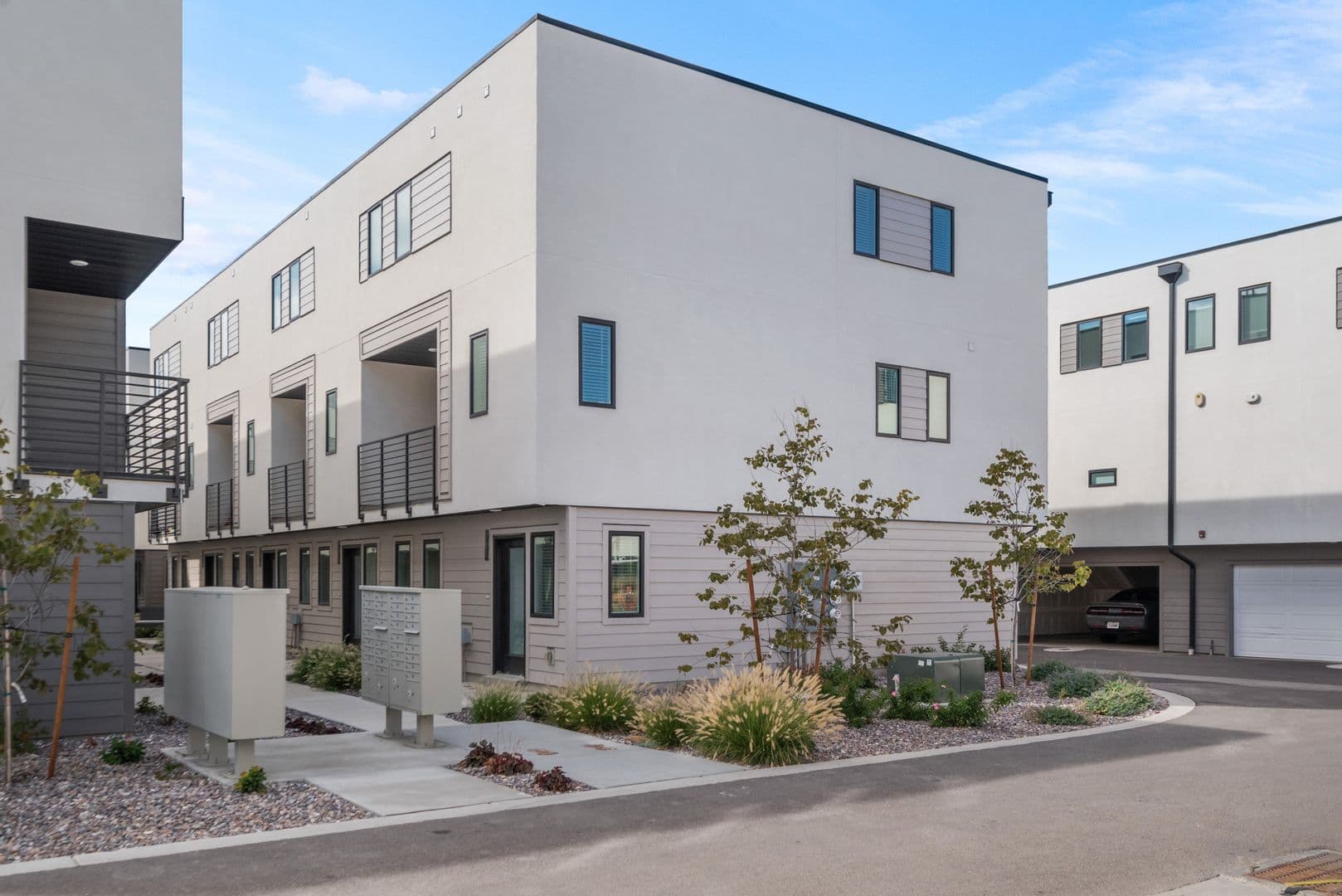 4 Bed / 3 Bath Brand-New Townhome for Rent in Salt Lake City — photo 2