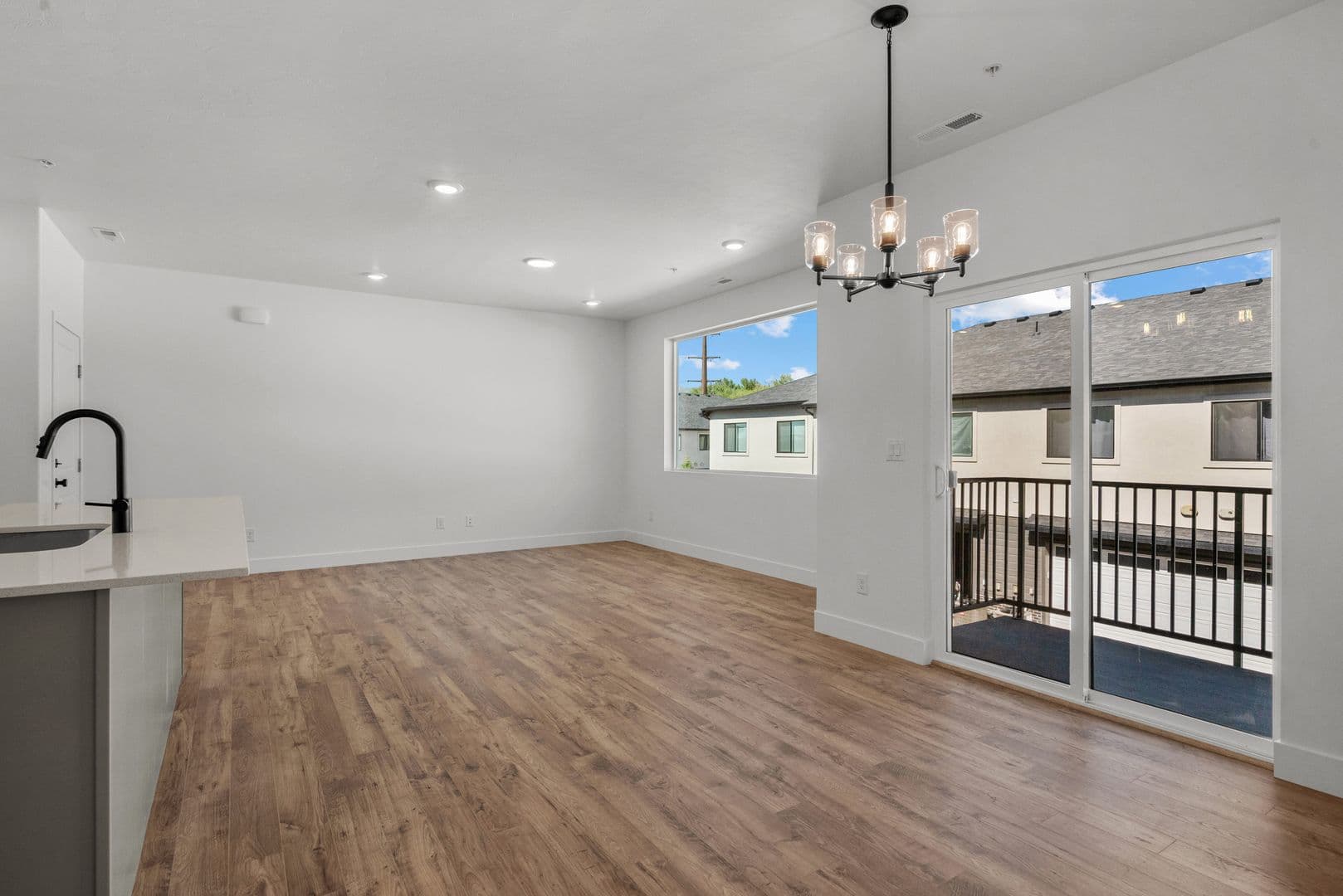 3 Bed / 2 Bath Townhome in Spanish Fork — photo 5
