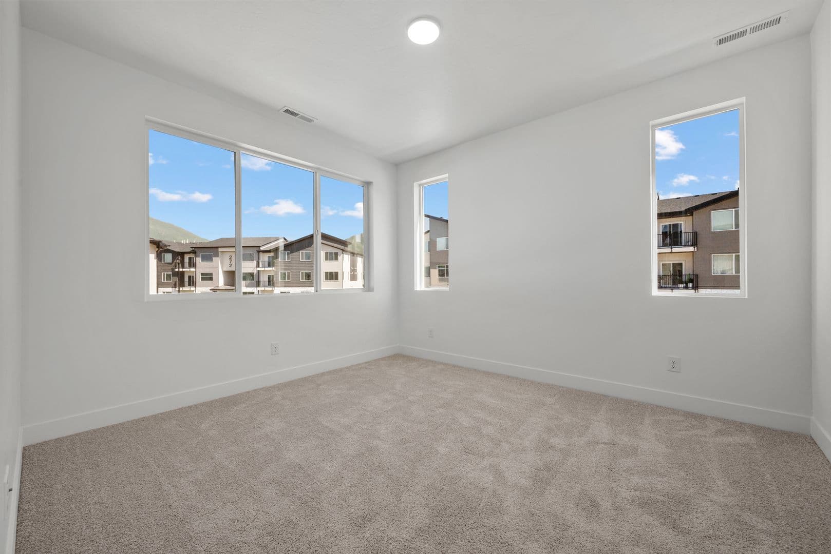 3 Bed / 2 Bath Townhome in Spanish Fork — photo 10