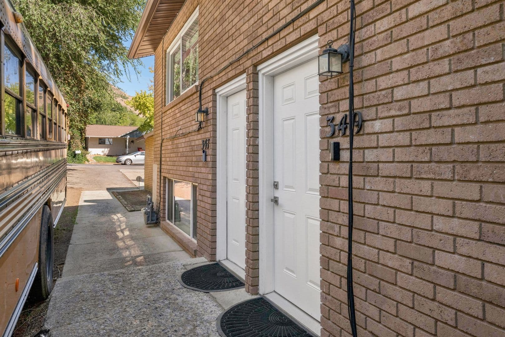3 Bed / 1 Bath Home for Rent in Springville — photo 1