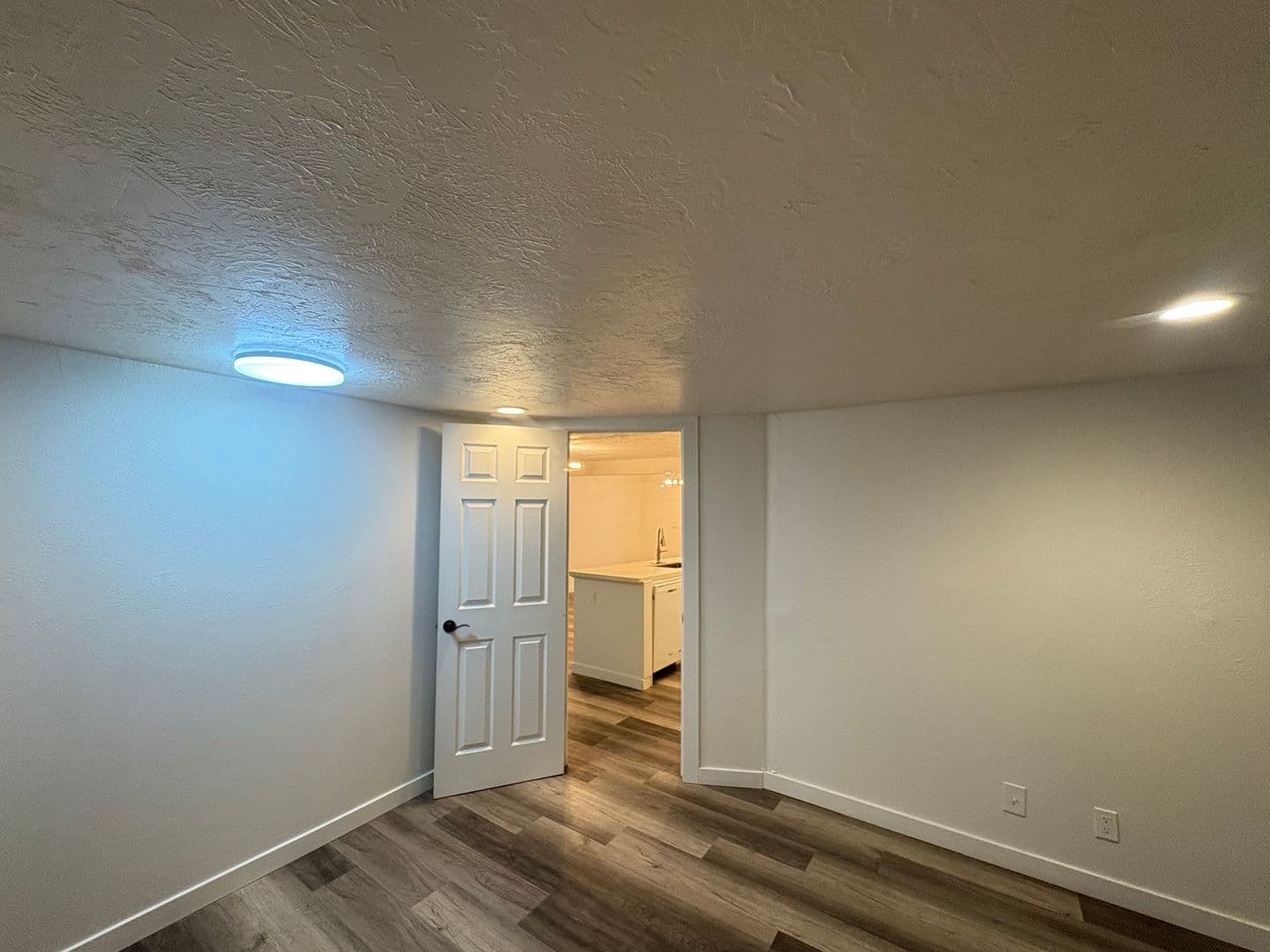 1 Bed / 1 Bath Basement Apartment in St. George — photo 10