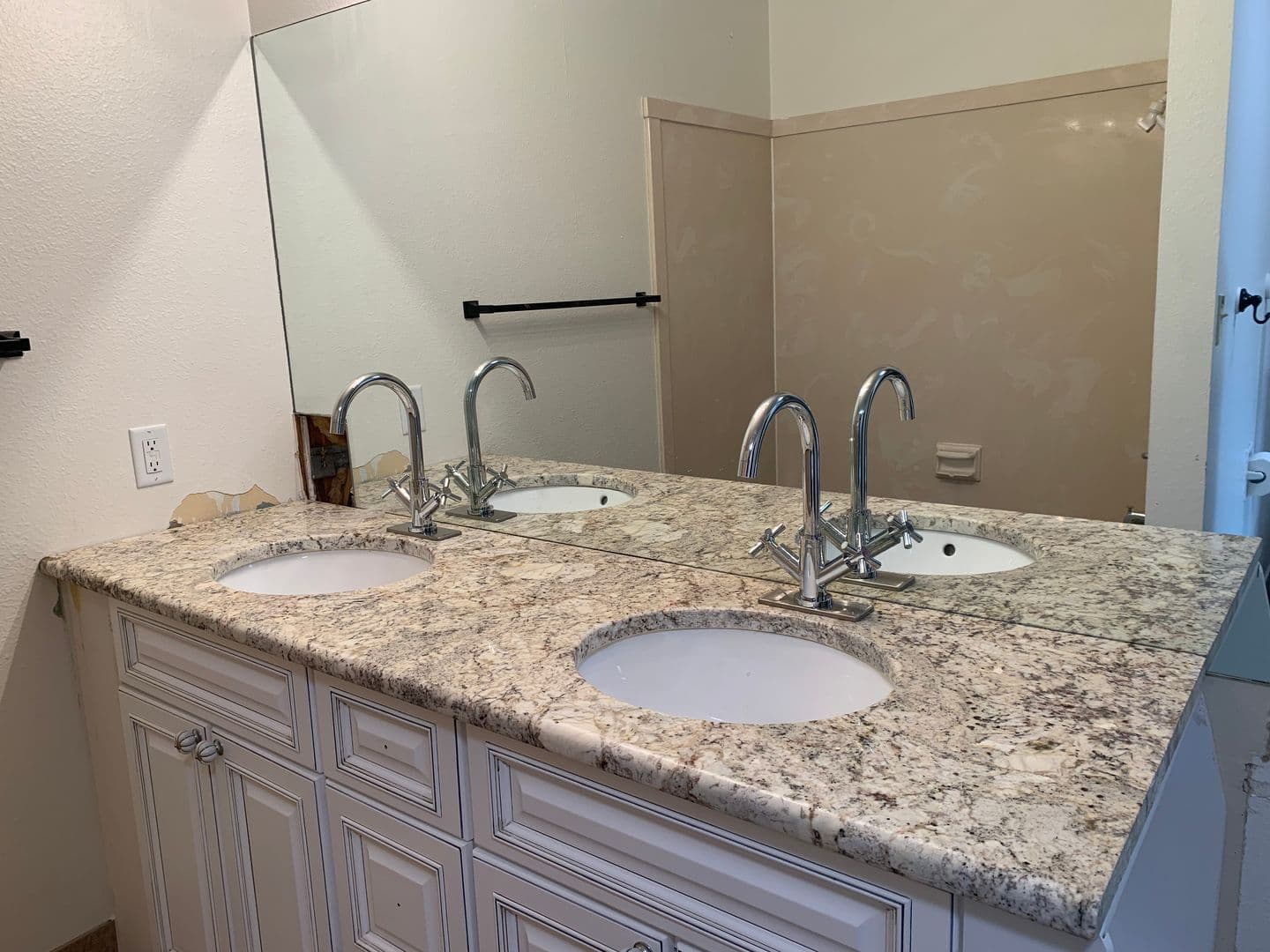 4 Bed / 3 Bath Main-Floor Unit in St. George — photo 8