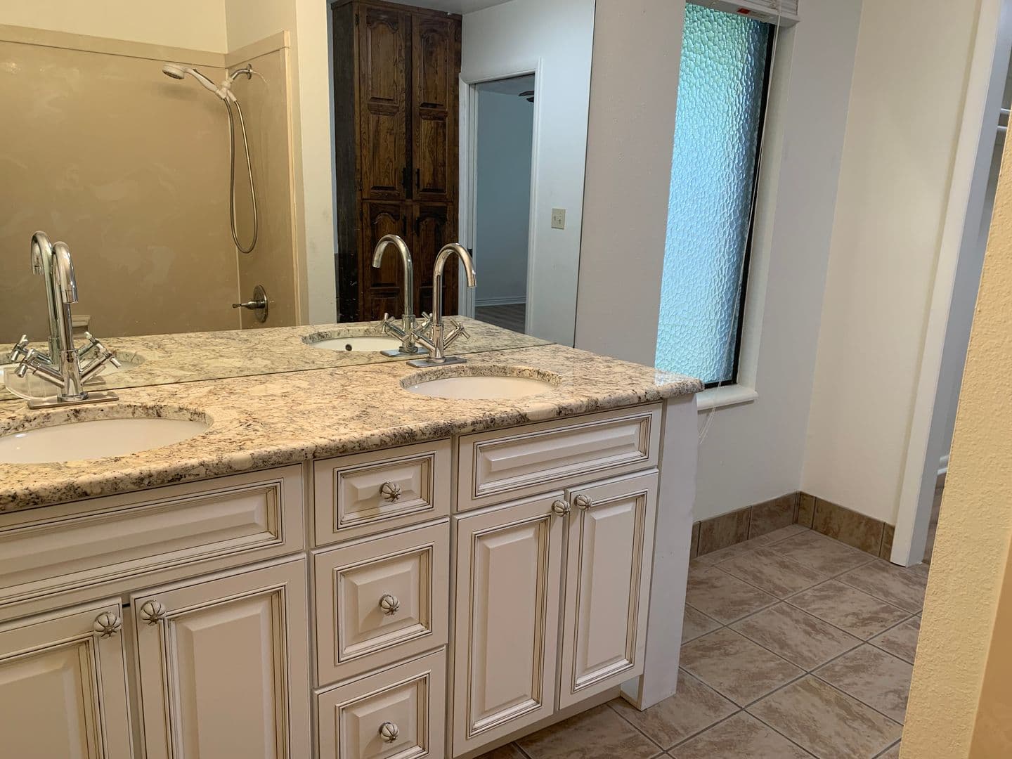 4 Bed / 3 Bath Main-Floor Unit in St. George — photo 12