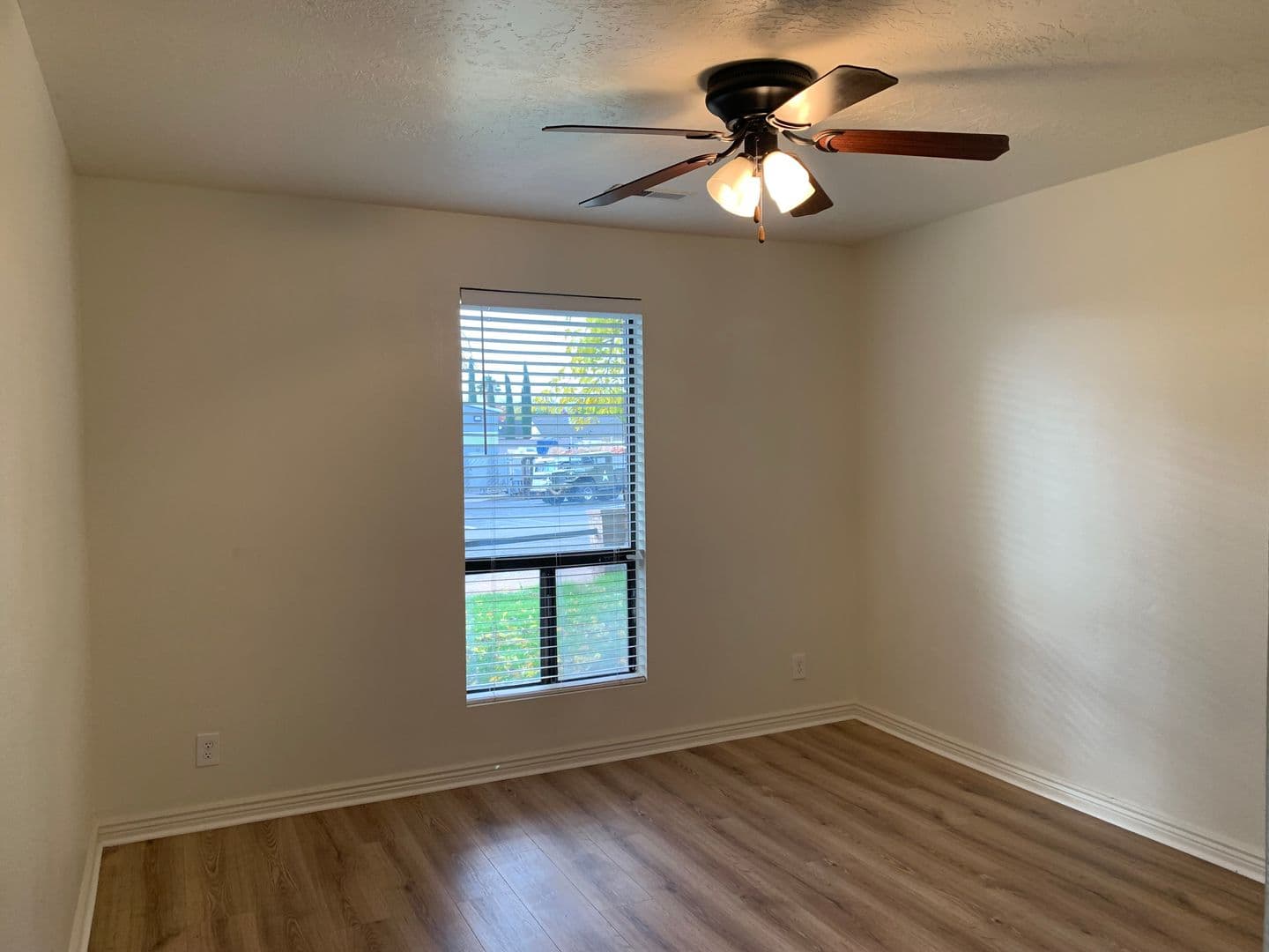 4 Bed / 3 Bath Main-Floor Unit in St. George — photo 19