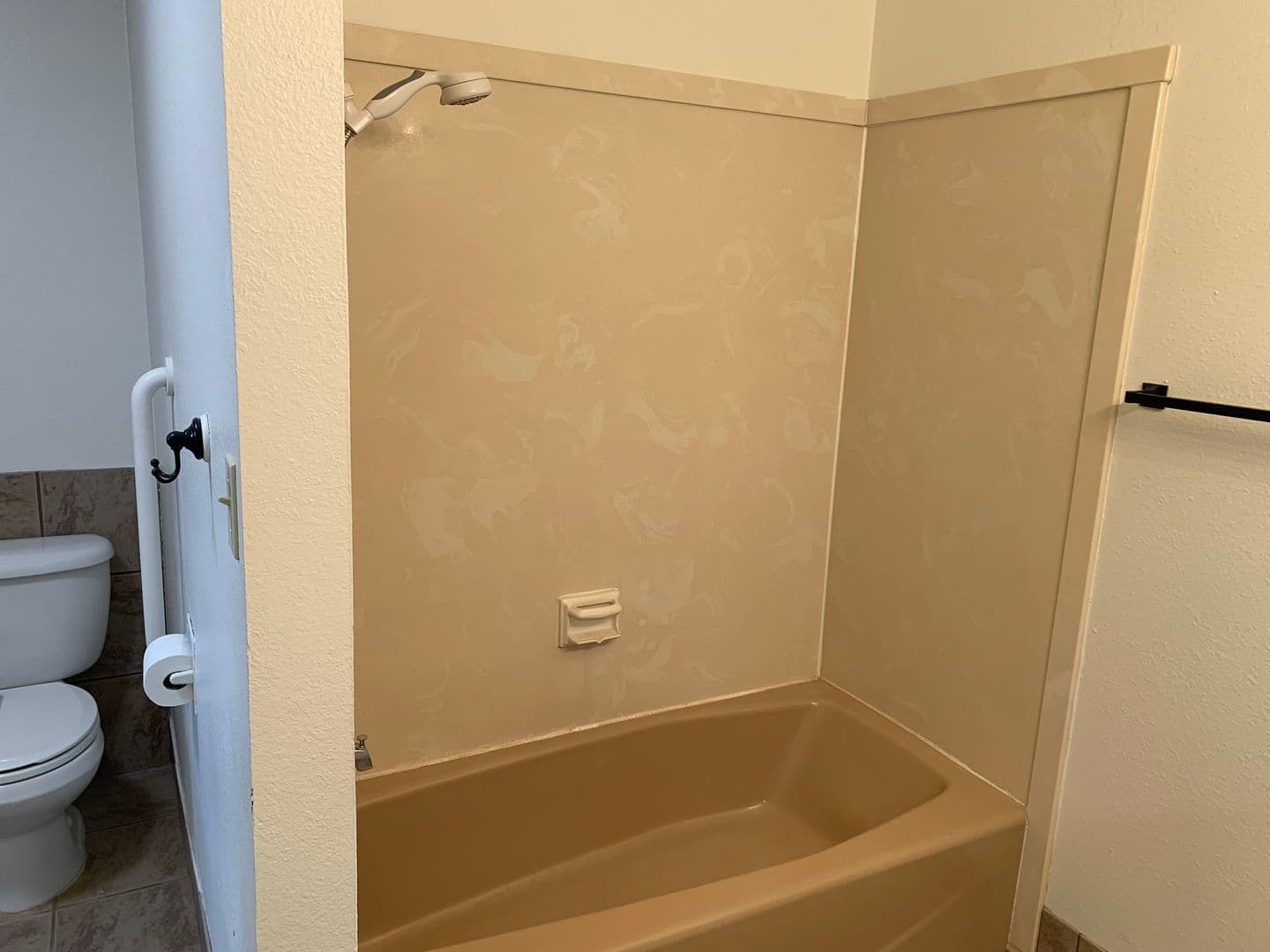 4 Bed / 3 Bath Main-Floor Unit in St. George — photo 27